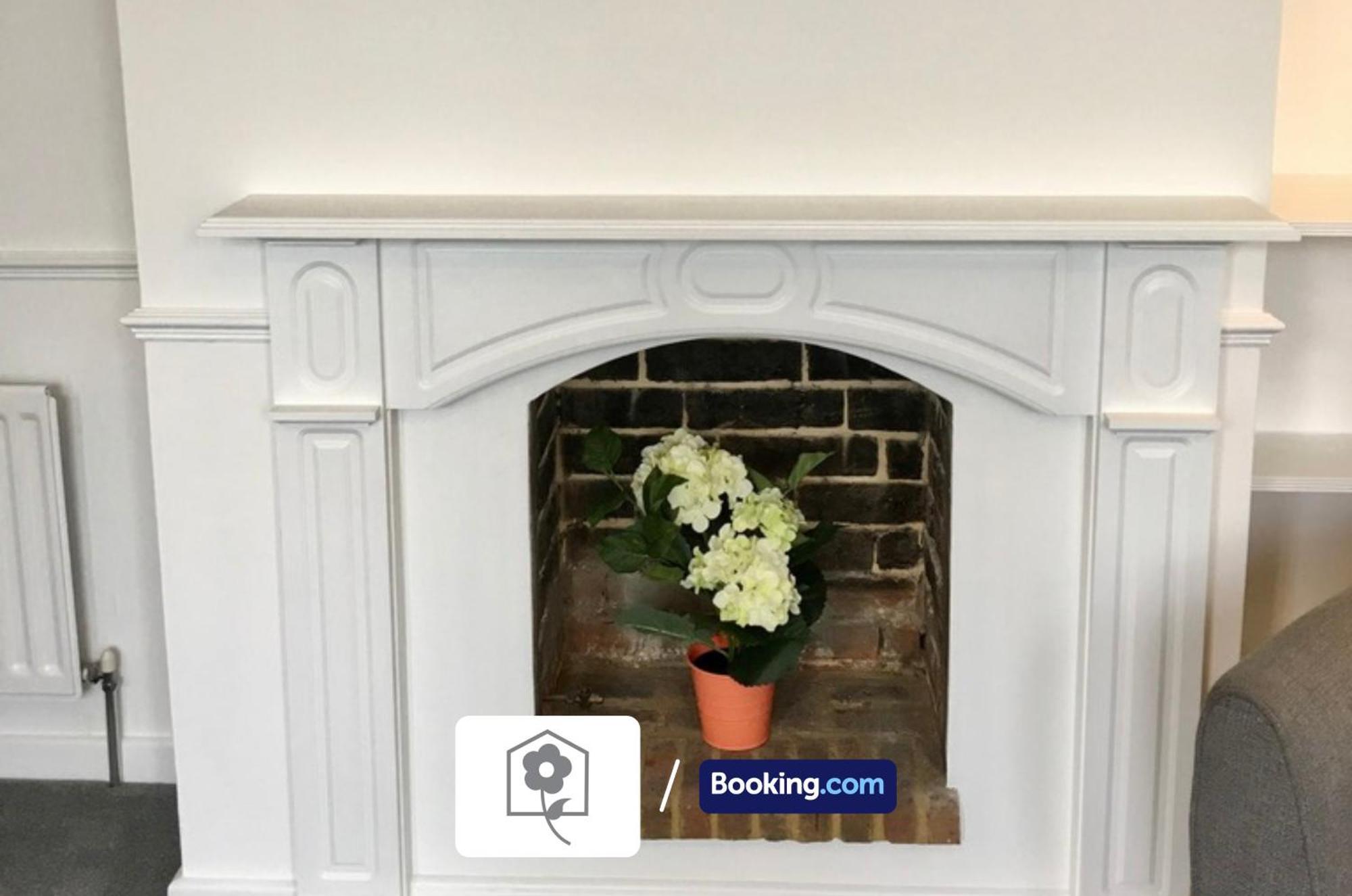 Netley Village Apartment By Your Stay Solutions Short Lets & Serviced Accommodation Netley Southampton With Free Wi-Fi Hamble-le-Rice Exterior foto